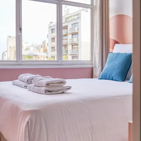 Apartment Proche Parc Monceau / Pereire *